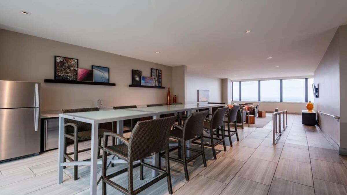 26Th Fl Bold Cozysuites With Pool, Gym Dallas Exteriér fotografie